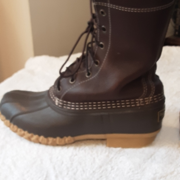 L.L. Bean womens size 7 lined duck boots - Picture 12 of 12